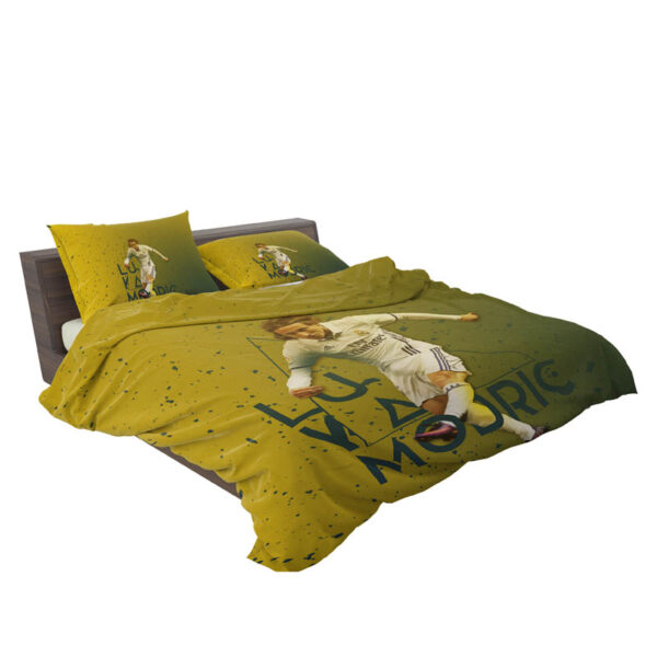 Luka Modric Read Madrid Croatia Footballer Bedding Set - Image 3